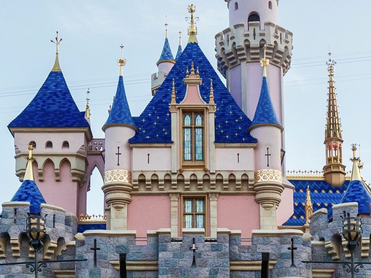 Réhabilitation : Sleeping Beauty Castle (24 Mai&nbsp;2019)